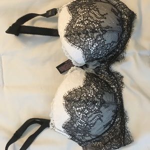 VS lace bra